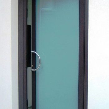 Promax - Serramenti e carpenteria - Portoncino ingresso con vetro